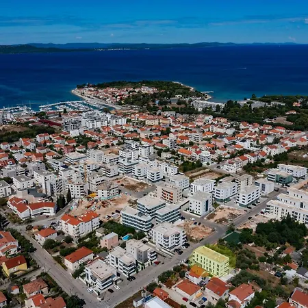 Latitude 44 Διαμέρισμα *