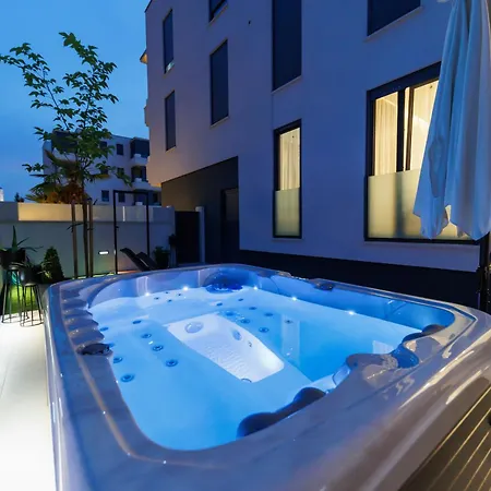 Latitude 44 Апартаменты Задар